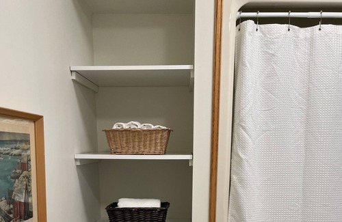 Stonewall Apartment | Quiet and spacious 2BR apartment. Free parking