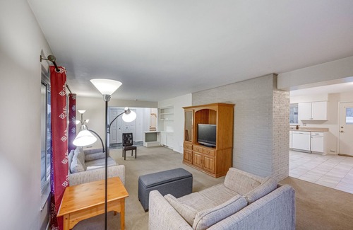 Bryant Pattengill East House | Quiet Ann Arbor Home - 2 Mi to Michigan Stadium!
