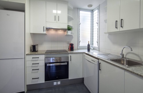El Camp de l'Arpa del Clot Apartment | Quiet apartment for 4 persons next Sagrada Familia