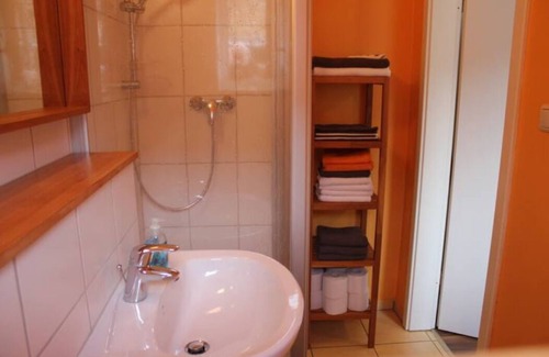 Schutzenplatz Apartment | Quiet apartment for two people, possibly plus children