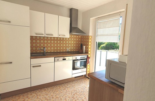 Brasselsberg Apartment | Quiet Apartment, temporary living in Kassel, right by the Bergpark