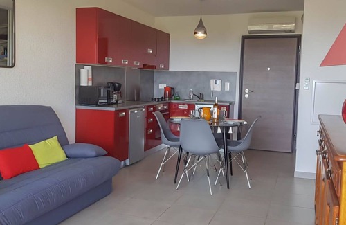 L'Ile-Rousse Apartment | Quiet apartment with beautiful view of the gulf