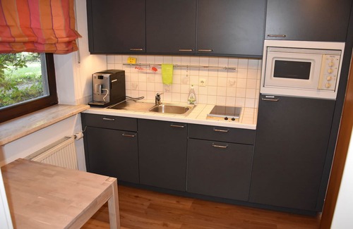 Freystadt Apartment | Quiet apartment with terrace, garden, billiards, sauna