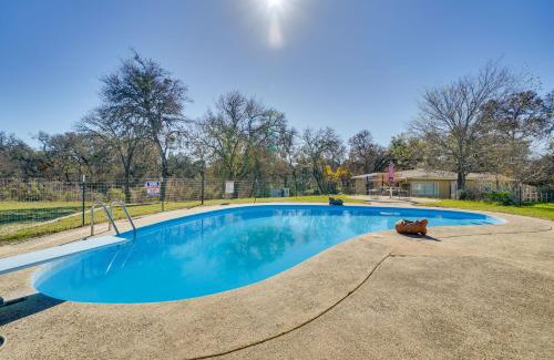 Bandera House | Quiet Bandera Country Home with Medina River Access!