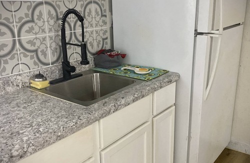 Sedalia Apartment | Quiet Basement apartment