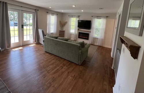 Freeport House | Quiet Bay View Home - 15 minutes to 30A!