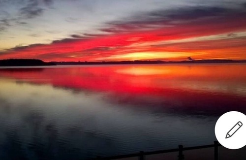 Grand Bay-Westfield Apartment | Quiet beachfront apartment on the majestic Grand Bay. 15 mins to Saint John. NB.