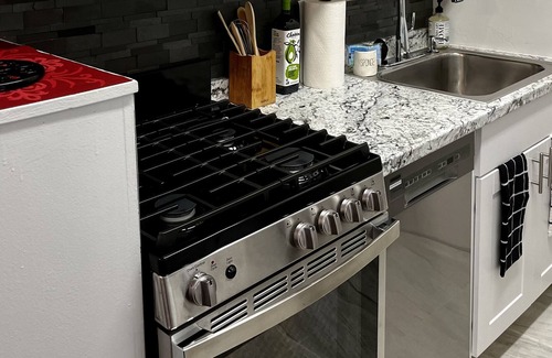 Foggy Bottom Apartment | Quiet, Bright, Newly Renovated One Bedroom Apt. In Foggy Bottom