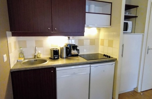 Pornic Apartment | Quiet, bright T2 apartment in the Golf hamlet with balcony and swimming pool