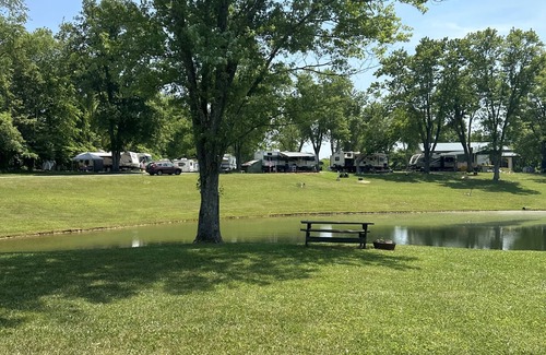 Glouster RV Rental | Quiet Campground located in the heart of Burr Oak State Park