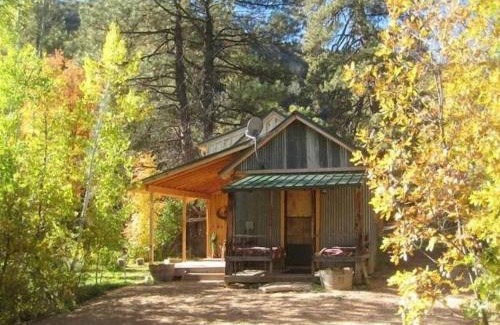 Glendale House | Quiet Canyon Starry Nights HappyOurs Ranch Bunk Family Home