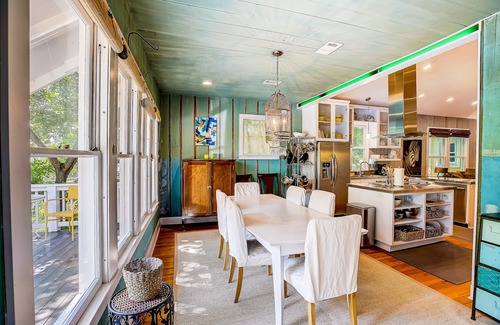 East Cesar Chavez House | Quiet central home with enclosed yard, deck, grill, central AC, & washer/dryer