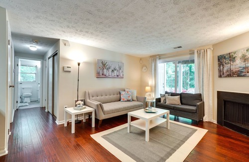Columbia Condo | Quiet Columbia Condo Near Parks & Pool!