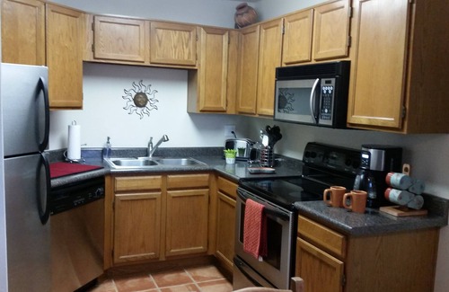 Tucson Condo | Quiet comfort in the desert foothills. Perfect hiking area.