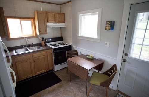 Oregon House | Quiet Comfortable Cozy Cottage
