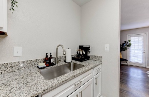 Pleasant Valley Apartment | Quiet & comfy~five star location~ 2king bed