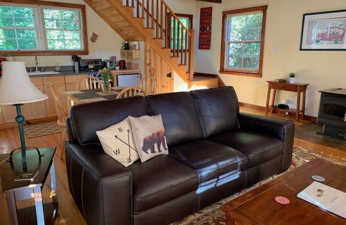 Mendocino Cabin | Quiet Cottage on 5 Acres Minutes From Mendocino and Ocean