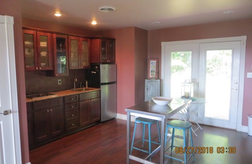 Cunningham Cottage | Quiet Country Cottage on Family Farm, 30 min from Paducah