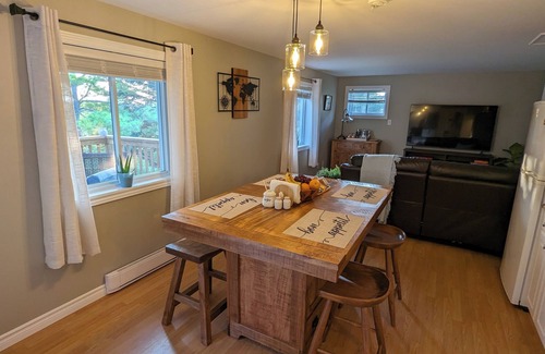 Georgina Apartment | Quiet Country Escape Close To Many Beaches Parks Golf Courses a cyclist favorite