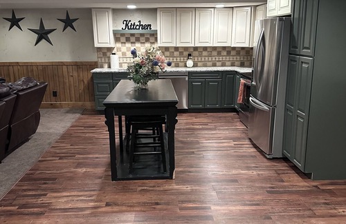 Utah County Other | Quiet Country Home ! Close to Skiing resorts, shopping and more