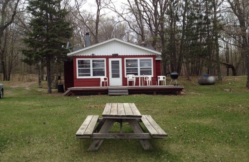 Remer Cabin | Quiet, Cozy Cabin on 400 feet of Beautiful Thunder Lake