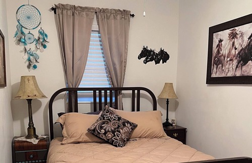 Wakefield House | Quiet & cozy retreat with firepit, front porch, back balcony, walk-in tub & more