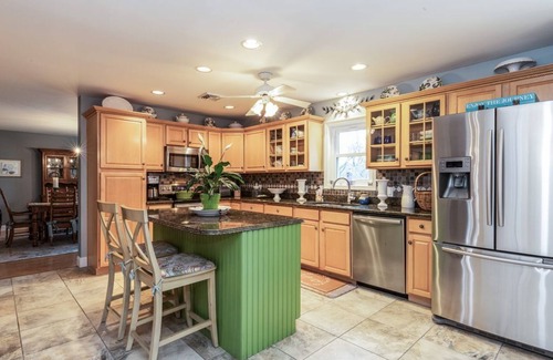 Sag Harbor House | Quiet Cul de Sac, Sag Harbor Village 1 mi, Heated Salt Water Pool w/Waterfall