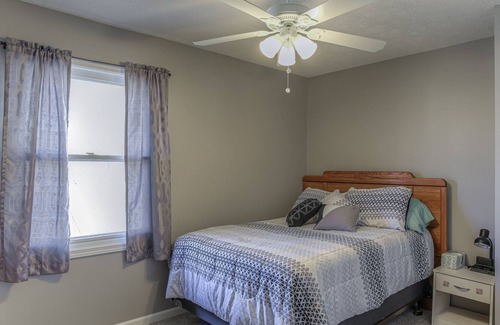 West Omaha House | Quiet culdesac in the Millard area.