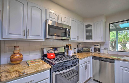 Tucson House | Quiet Desert Gem ~ 5 Mi to Saguaro National Park!
