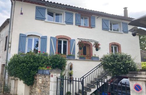 Varen Bed & Breakfast | Quiet double ensuite room, own entrance