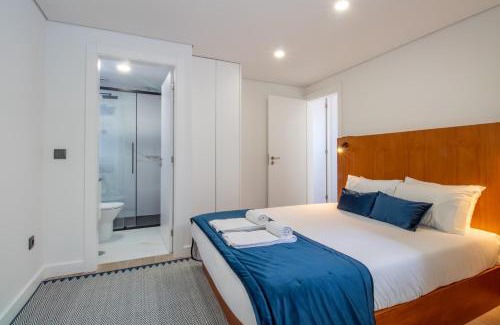 Lapa Apartment | Quiet Duplex w Patio in Lapa by LovelyStay
