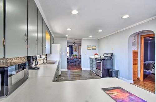 Osage City House | Quiet Family Home - 12 Miles to Pomona State Park!