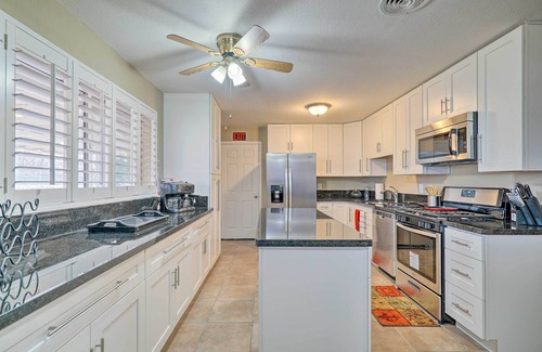 Biggs Field House | Quiet Family Home w/Patio ~ 4 Mi to UTEP, Airport