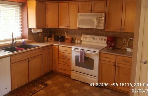 West Omaha House | Quiet Family neighborhood - Triple Crown Sports: Slumpbuster 2023