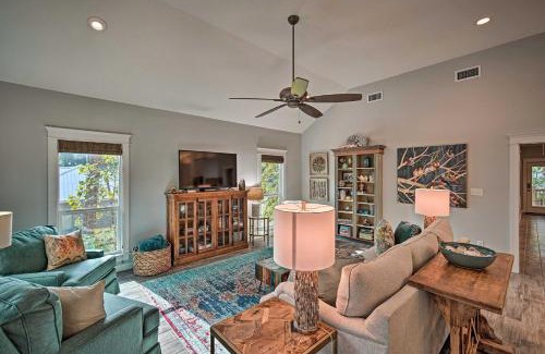 Dauphin Island House | Quiet Fishermans House with Hot Tub and Tropical Bar!