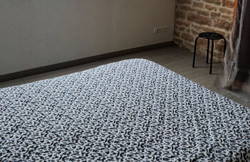 Saint-Ambreuil House | Quiet...