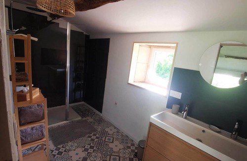 Cherveux Bed & Breakfast | Quiet gite at the gateway to the Marais Poitevin. Ideal for a family!