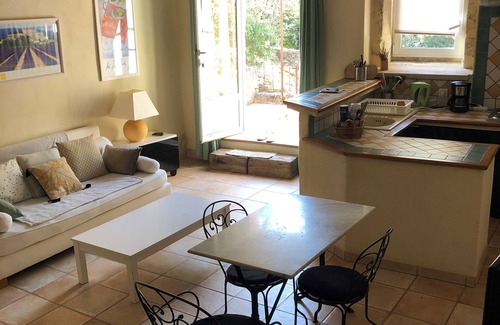 La Baume-de-Transit Other | Quiet gîte with swimming pool, sleeps 2