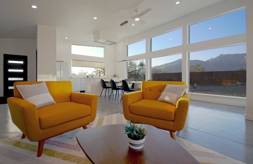Three Rivers House | Quiet & Gorgeous Mountain Views