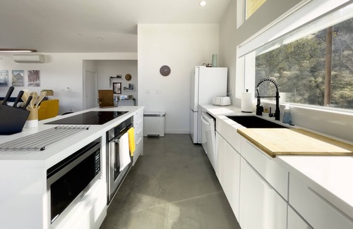 Three Rivers House | Quiet & Gorgeous Mountain Views
