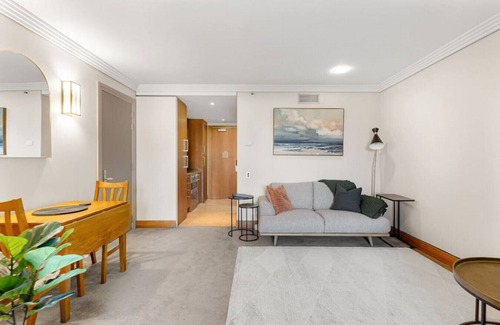 Auckland Central Business District Apartment | Quiet Grandstand - w Gym&Pool