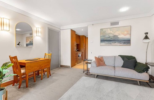 Auckland Central Business District Apartment | Quiet Grandstand - w Gym&Pool