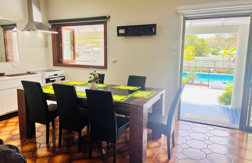 Little Mountain House | Quiet guest House at the Coast