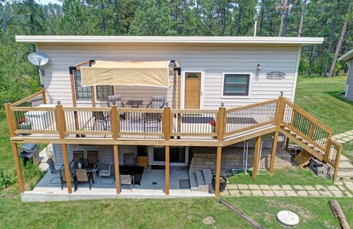 Sturgis House | Quiet home in the trees.