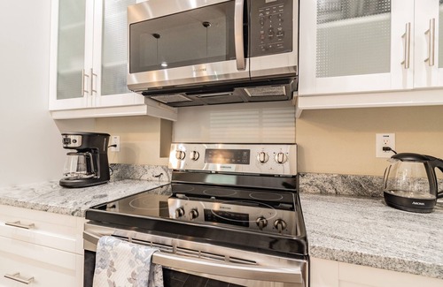 Bearss Plaza House | Quiet Home Near USF