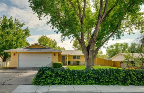 Sparks House | Quiet Home with Yard 2 Mi to Mall and Sparks Marina!