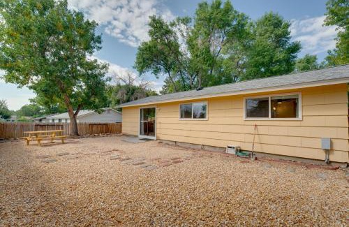 Sparks House | Quiet Home with Yard 2 Mi to Mall and Sparks Marina!