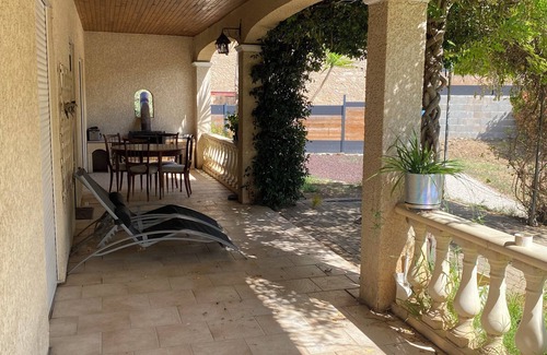 Beziers House | Quiet house