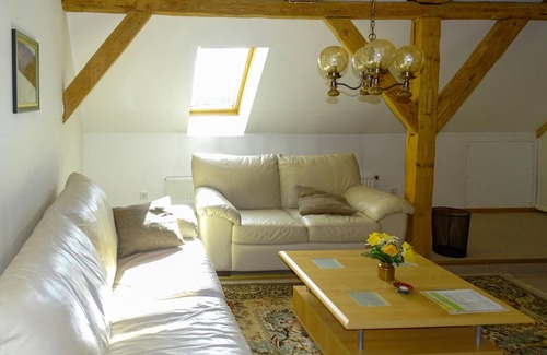 Metelsdorf Apartment | Quiet, idyllic and surrounded by greenery, this beautiful vacation home awaits you in Metelsdorf in