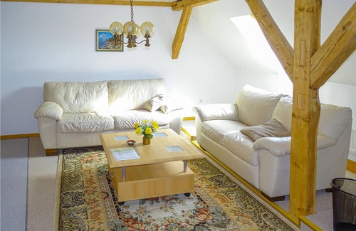 Metelsdorf Apartment | Quiet, idyllic and surrounded by greenery, this beautiful vacation home awaits you in Metelsdorf in